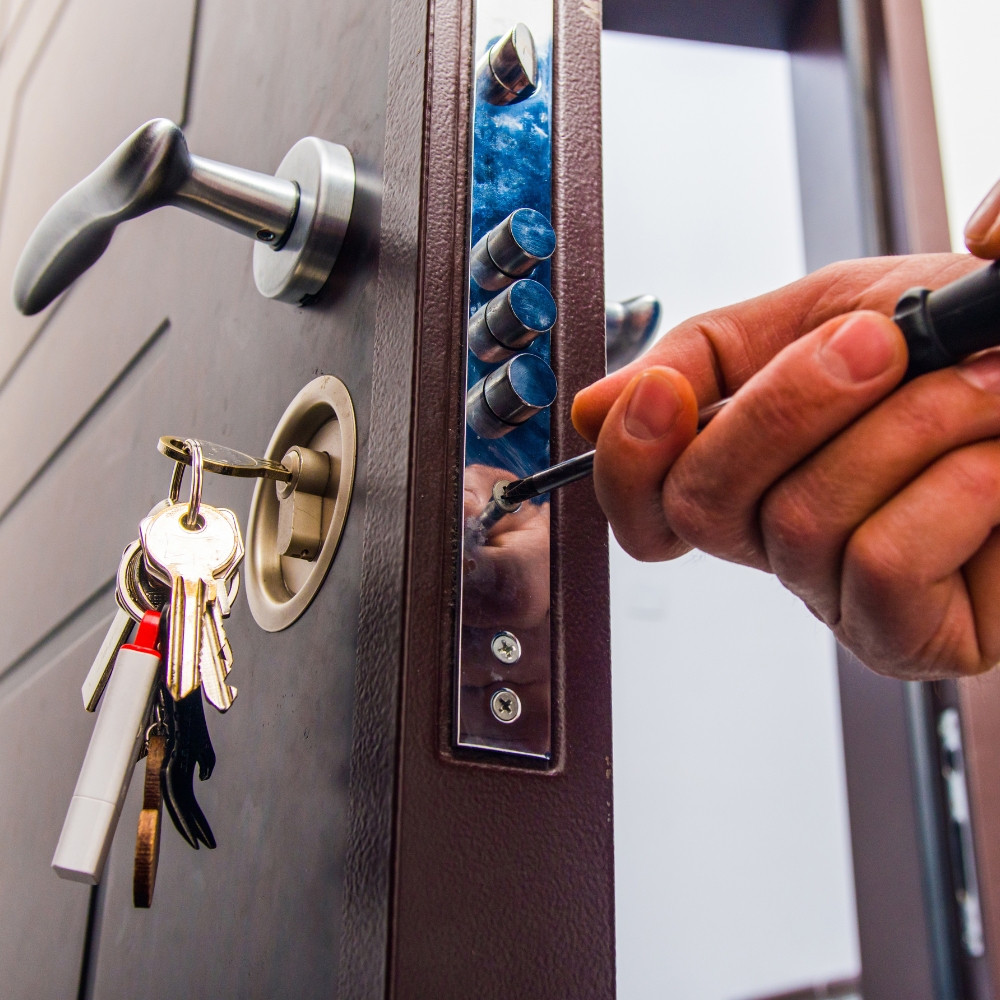 Servicios de seguridad y cerrajería